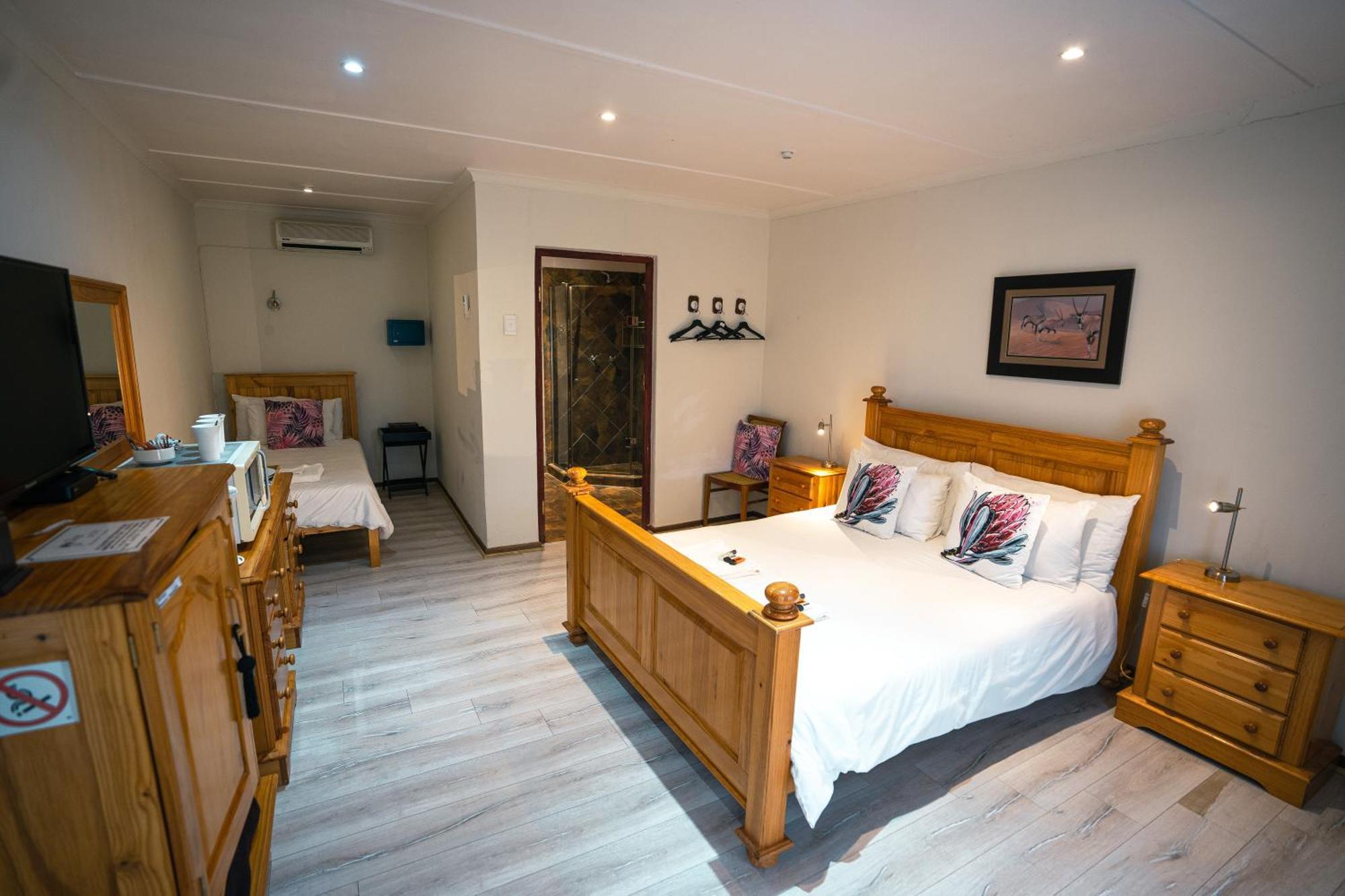 Olive Grove Guest Farm Villa Beaufort Wes Buitenkant foto